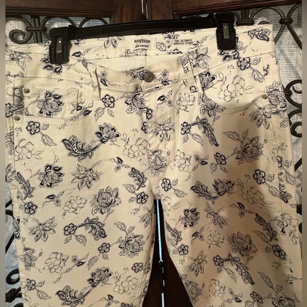Kensie Blue Floral Ankle Jeans - Picture 2 of 7
